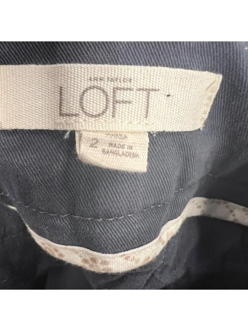 Ann Taylor Loft Womens Khaki Bermuda Shorts Blue Gray Low Rise Size 2